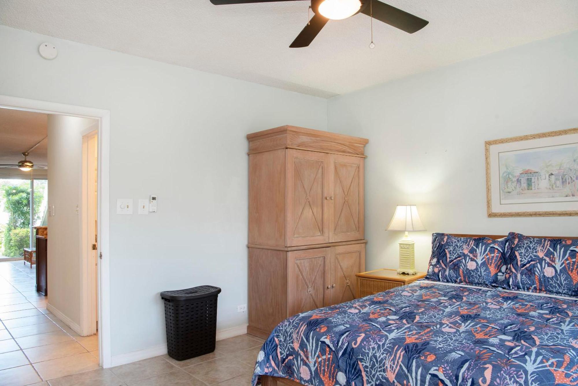 Beach Living At Island Pine Villas George Town Exterior photo